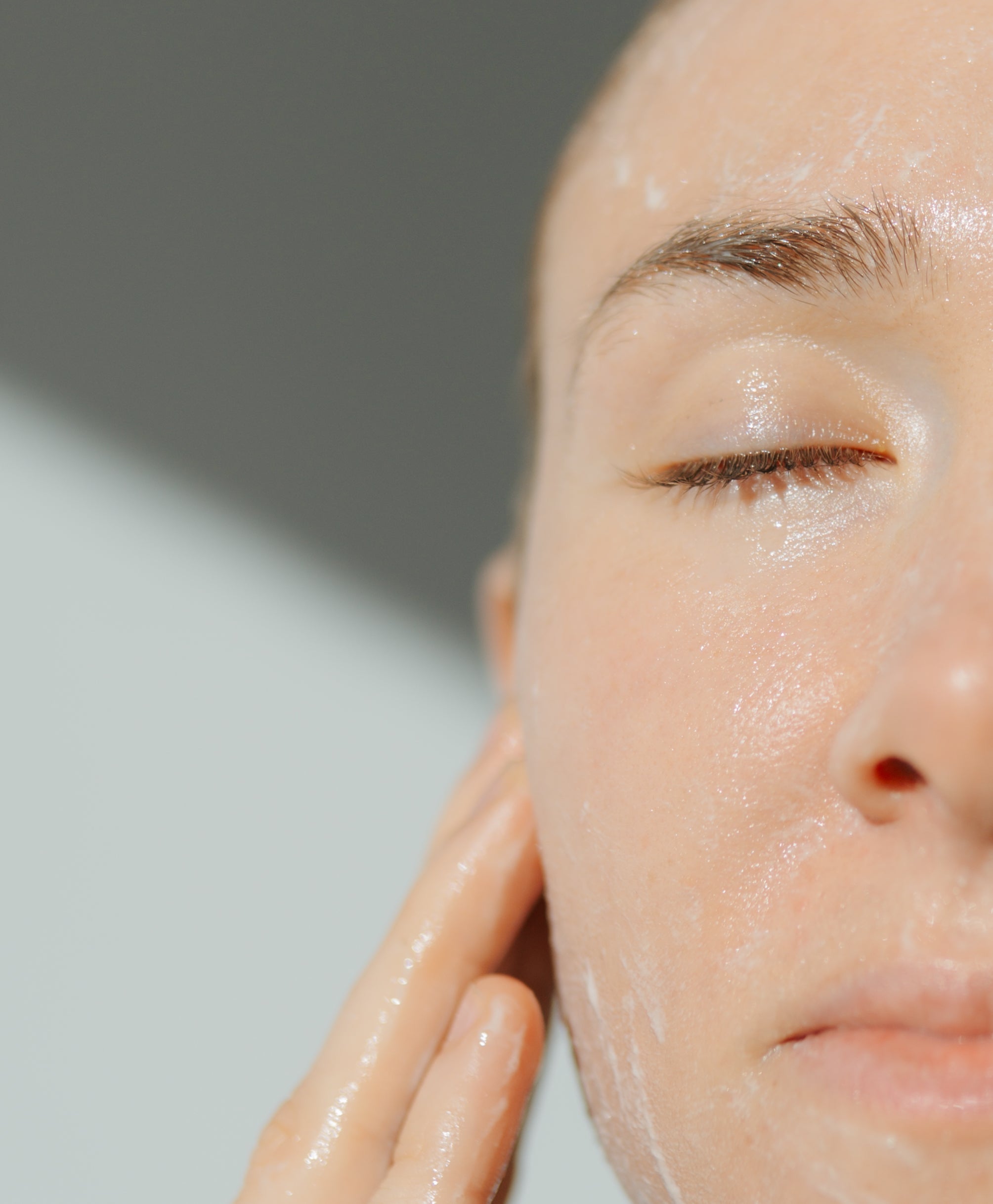 Willow Gel Cleanser Ash + Stone Skincare