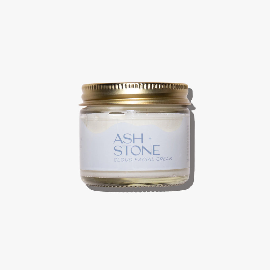 Hyaluronic acid moisturizer for dry and sensitive skin